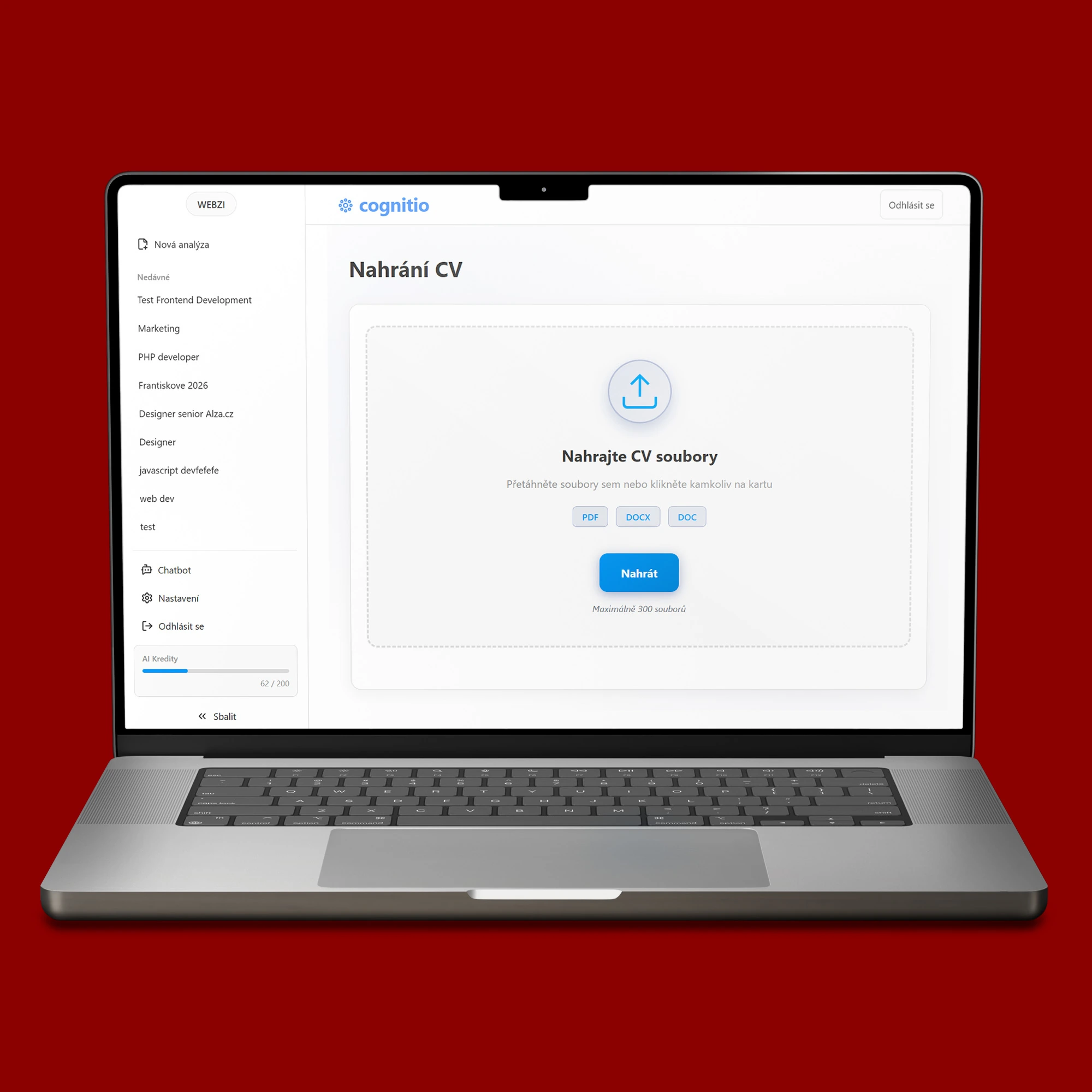Aplikace Cognitio se seznamem kandidátů a vyhodnocením CV v zobrazení na notebooku MacBook