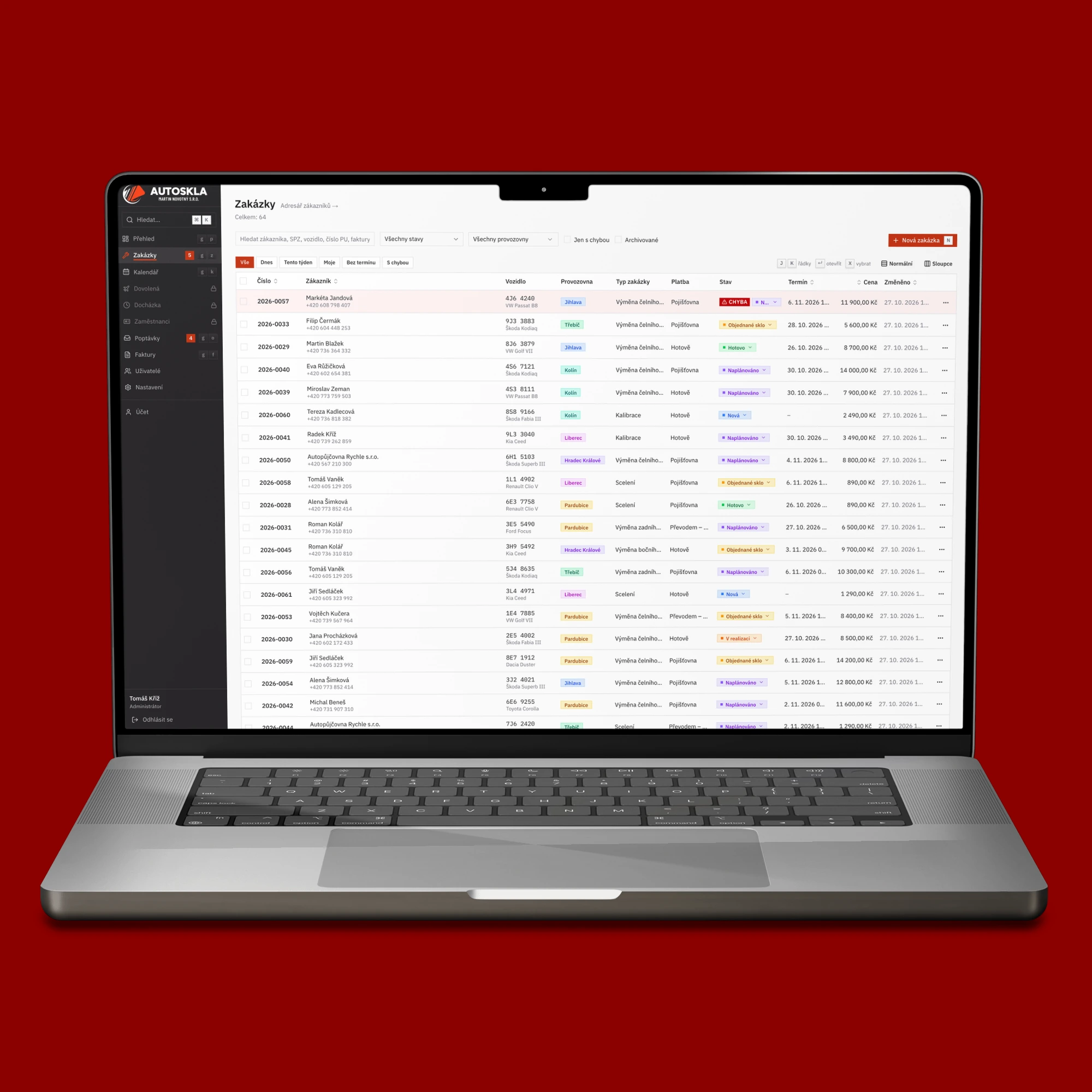 Seznam zakázek v aplikaci Autoskla Novotný na MacBooku: zákazník, vozidlo, provozovna, typ zakázky, platba, stav a termín