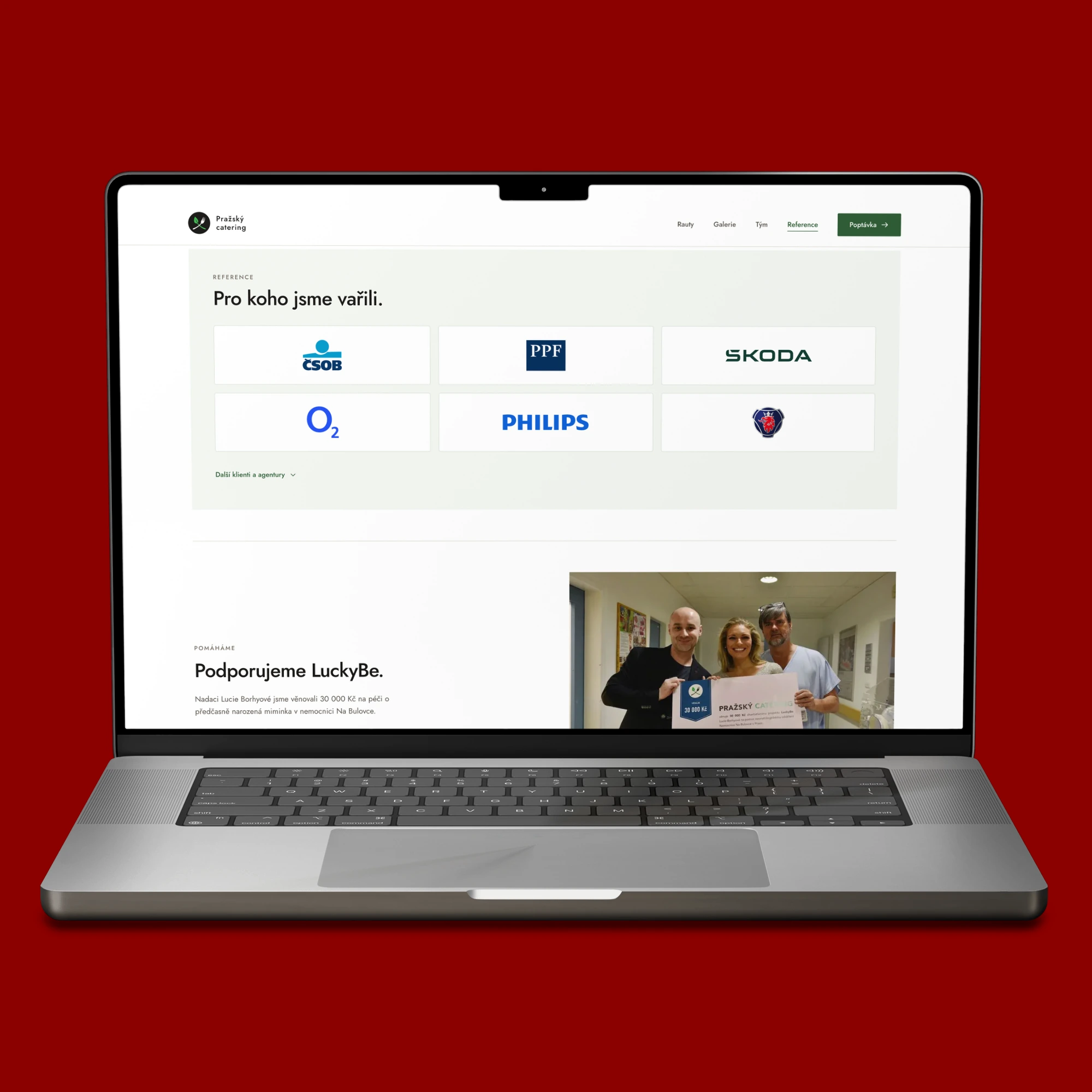 Sekce referencí na webu Pražský Catering na MacBooku s logy klientů ČSOB, PPF, Škoda, O2 a Philips